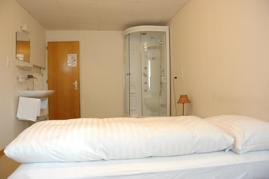 Hotel Weisses Kreuz Saint-Gall Chambre photo